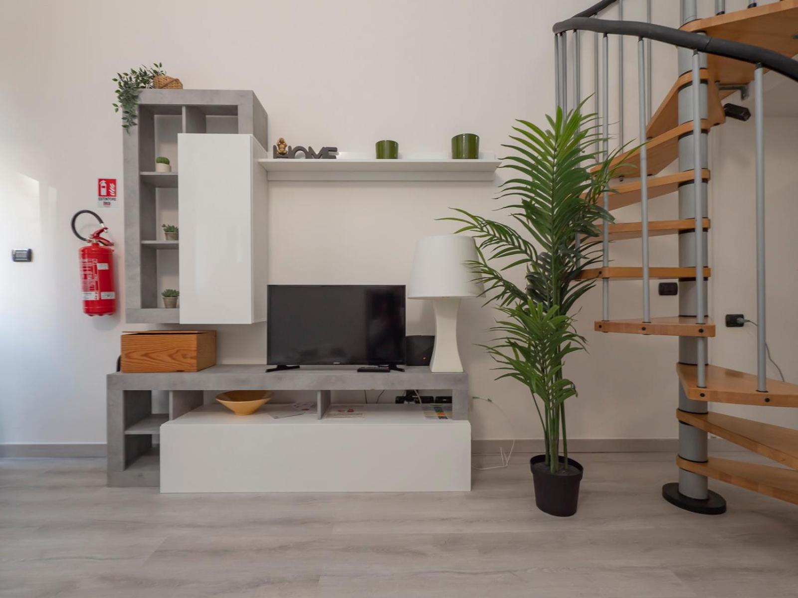 I Host - Breno 1 * Milan